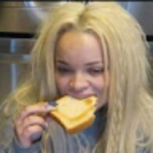 Meet your Posher, Tessa